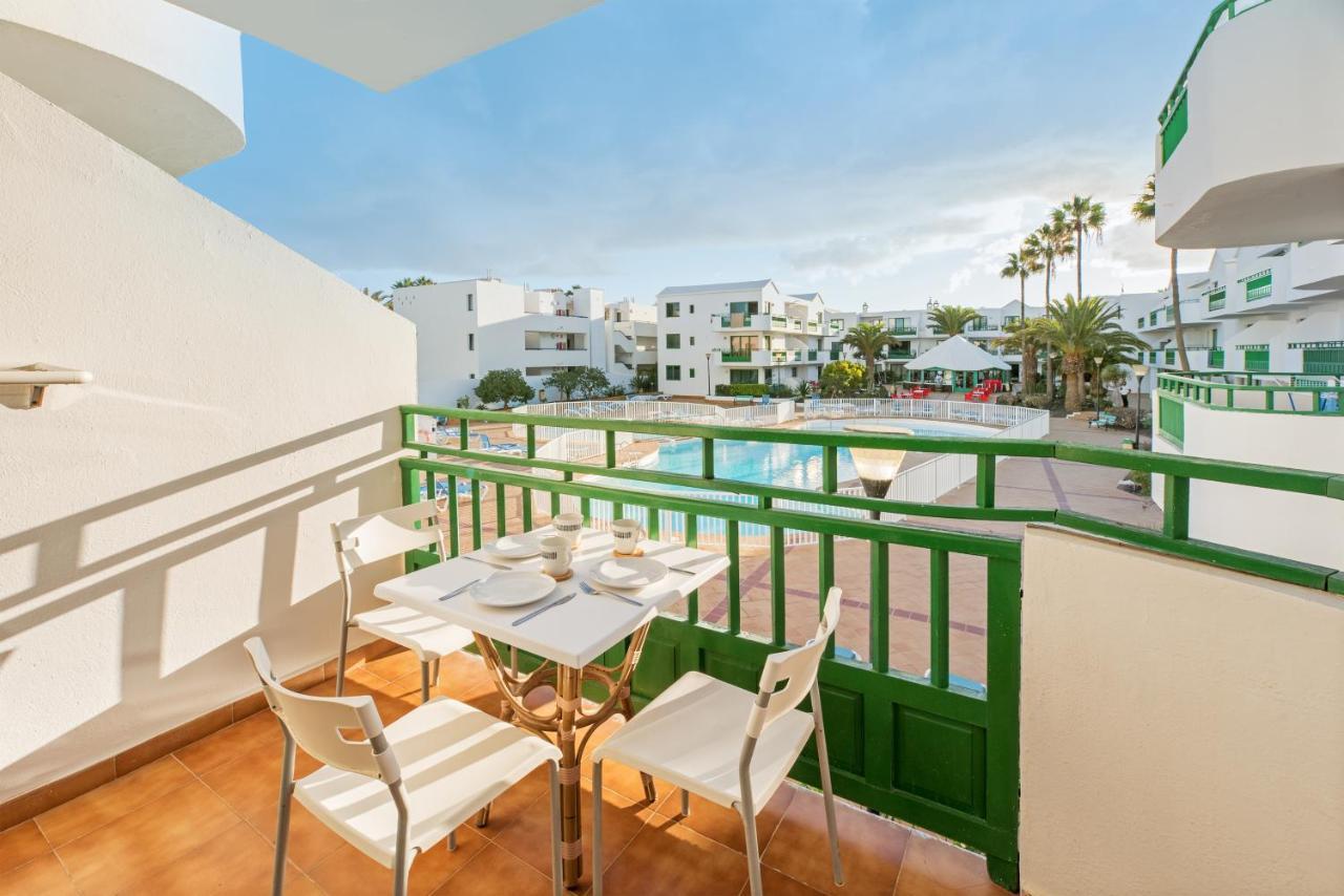 Lanzahost Ventana De La Playa Costa Teguise Exterior foto
